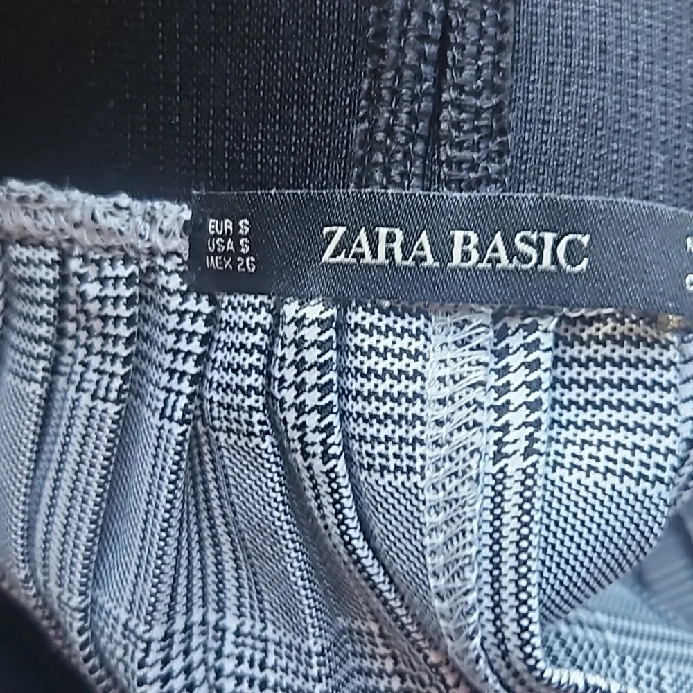 Zara pleated floral embroidery skirt - Picture 5 of 6